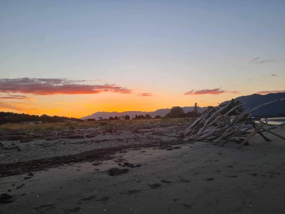 Beachfront Escape Collingwood Extérieur photo