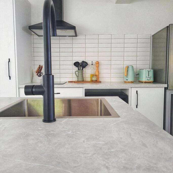 Beachfront Escape Collingwood Extérieur photo